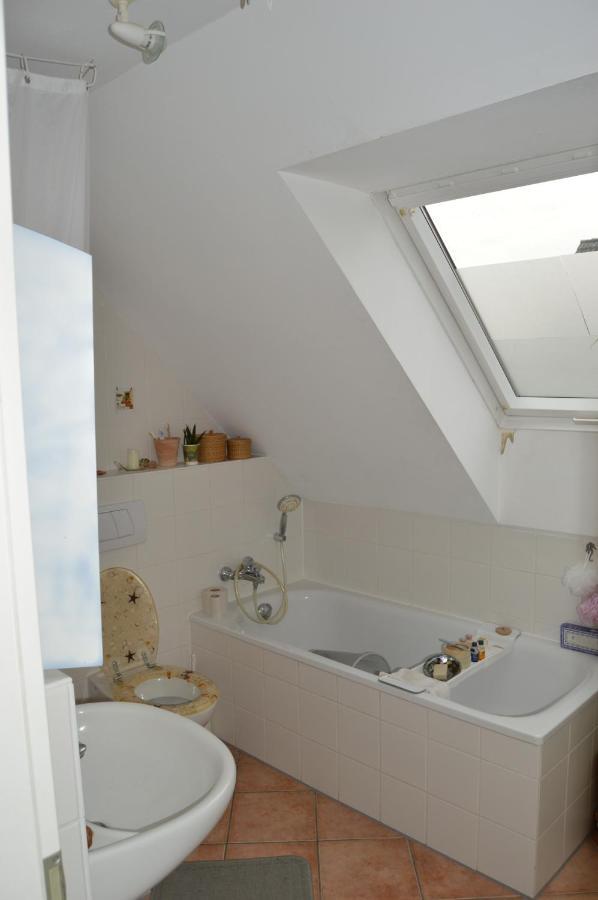 Haus 'Am Emberg' Apartment Cologne Luaran gambar